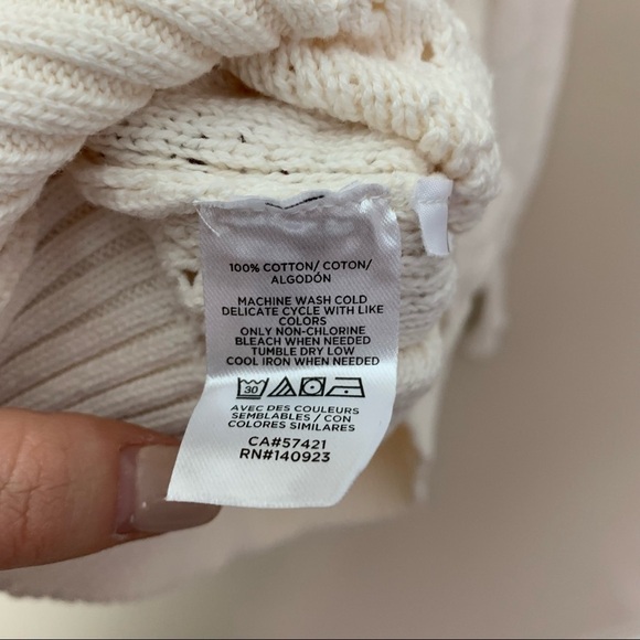 [Loft] White Cottage Core Cut Out Detail Long Sleeve Sweater - Picture 7 of 9